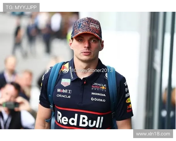 维斯塔潘回应转会传闻确认继续效力红牛至2026赛季